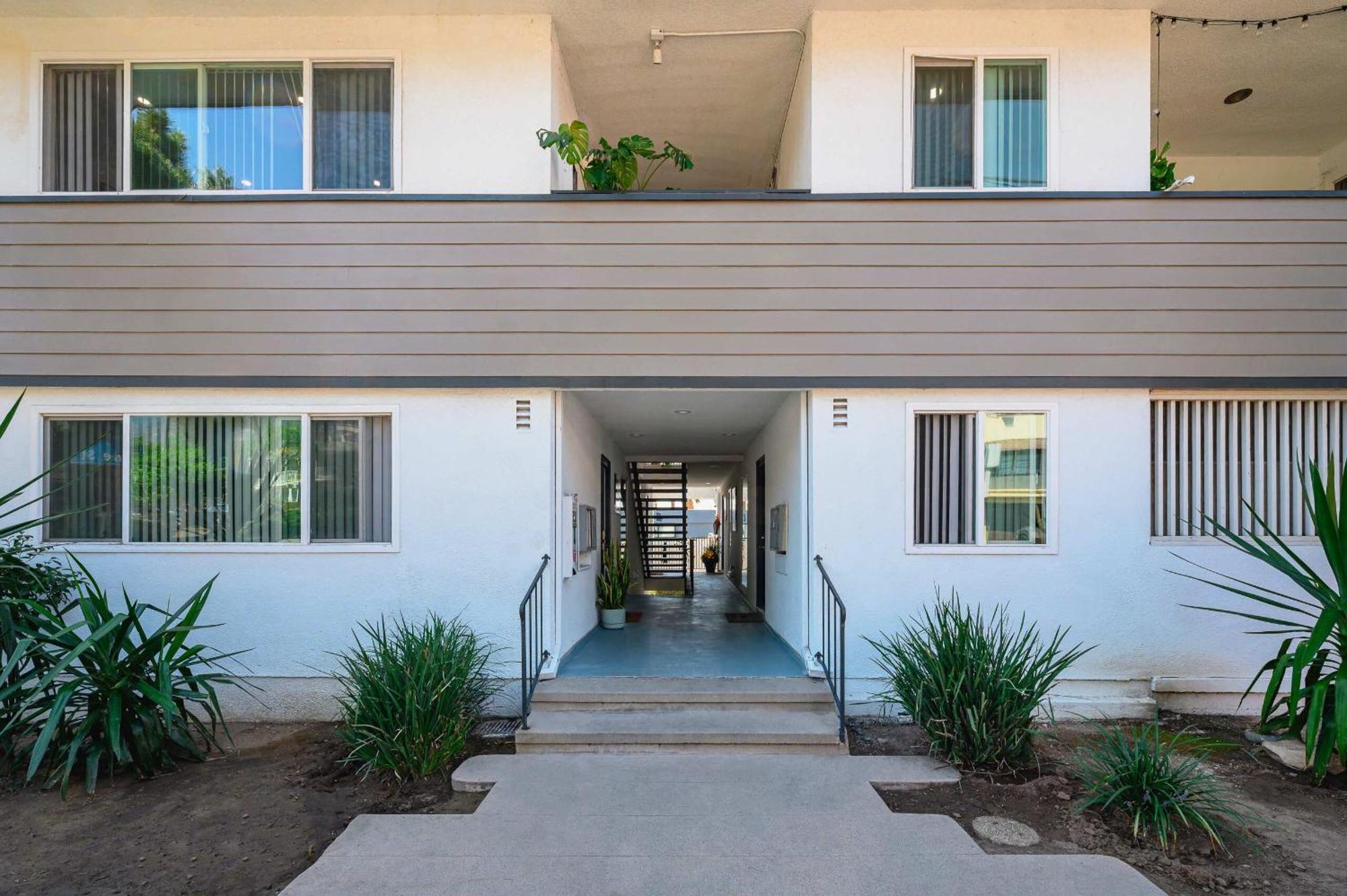 New Renovated 2b2b Self Checkin Free Parking 1 Apartment