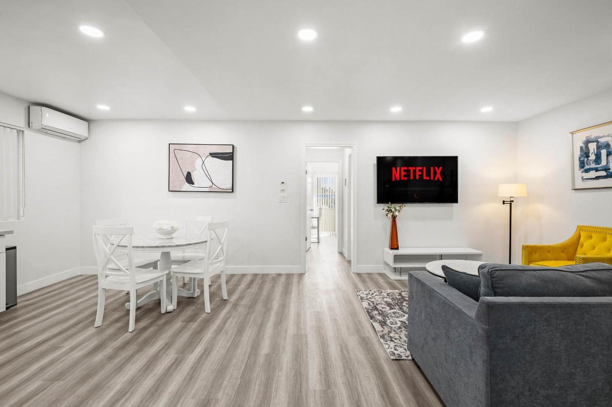 New Renovated 2b2b Self Checkin Free Parking 1 Apartment *